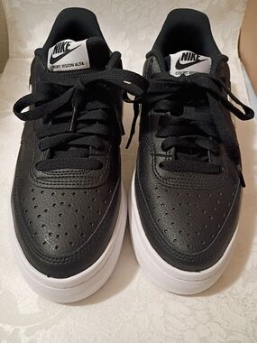 Nike Black & White Court Vision Alta Platform Sneakers Women's Sz 8.5